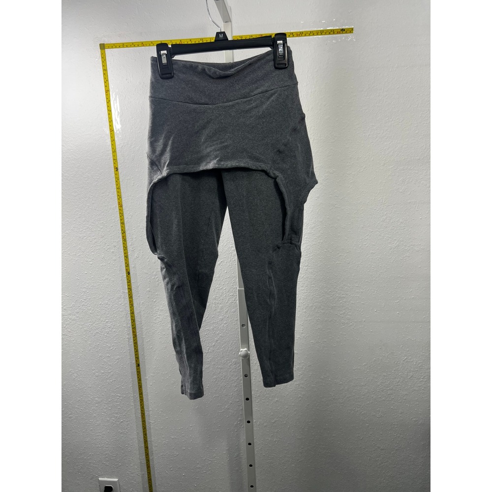 Nike Womens Skirted Leggings‎ Gray 2-in-1 Athletic Yoga Pants Size Medium